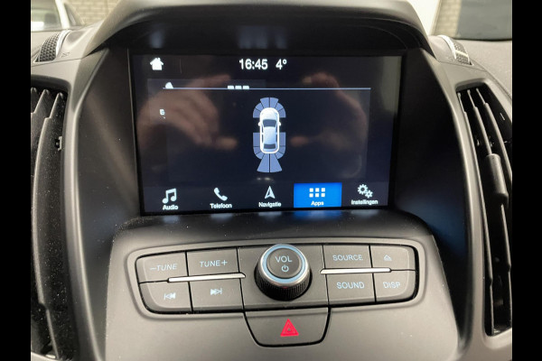 Ford Kuga 1.5 EcoBoost ST Line Trekhaak Navigatie Parkeersensoren Park Assist Cruise Control Xenon Climate Control Lichtmetalen velgen Getinte ramen