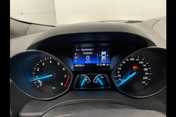 Ford Kuga 1.5 EcoBoost ST Line Trekhaak Navigatie Parkeersensoren Park Assist Cruise Control Xenon Climate Control Lichtmetalen velgen Getinte ramen