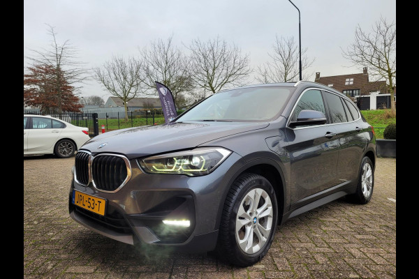 BMW X1 XDrive25e Pano, Camera, HUD, Leer, High Executive