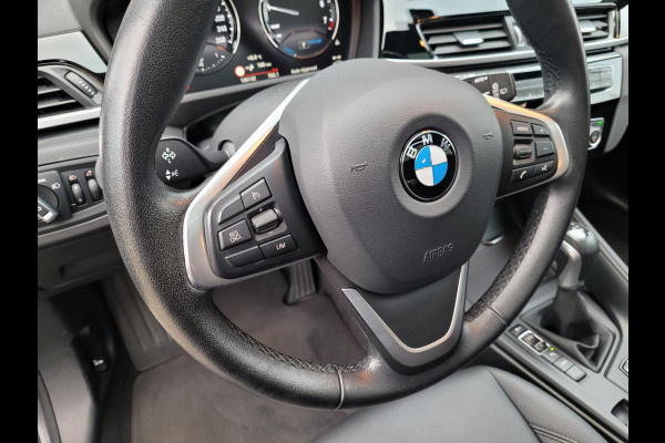 BMW X1 XDrive25e Pano, Camera, HUD, Leer, High Executive