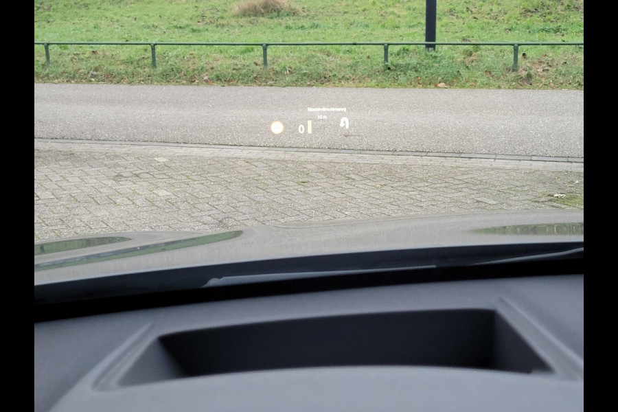 BMW X1 XDrive25e Pano, Camera, HUD, Leer, High Executive