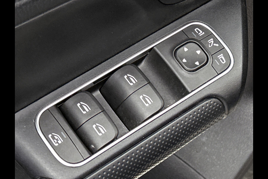 Mercedes-Benz B-Klasse 180 Business Solution Plus(NL-auto, Perfect OnderH, Camera, StoelV, Navi, Cruise Con, Climate Con, Etc)