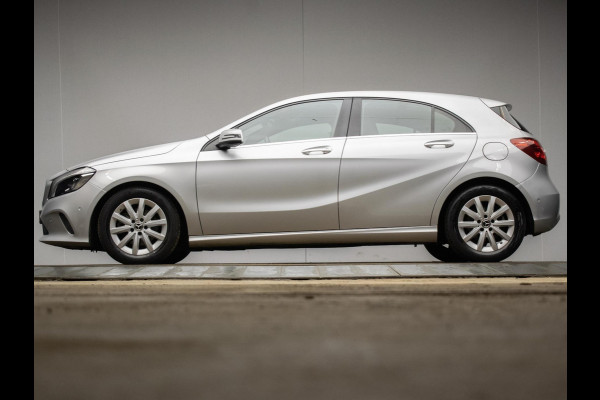 Mercedes-Benz A-Klasse 180 Business Solution Sport FACELIFT (NAVI,LED,XENON,CAMERA,STOELVERWARMING,SPORTSTOELEN,GETINT,NETTESTAAT)