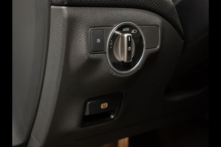 Mercedes-Benz A-Klasse 180 Business Solution Sport FACELIFT (NAVI,LED,XENON,CAMERA,STOELVERWARMING,SPORTSTOELEN,GETINT,NETTESTAAT)