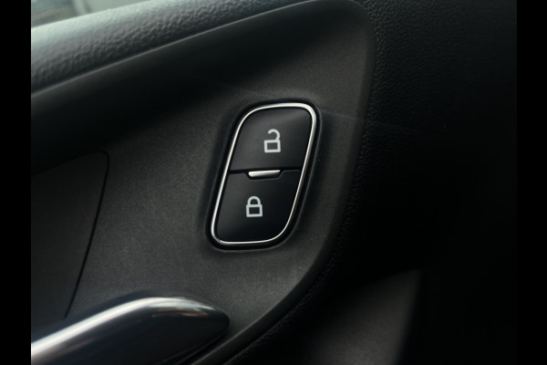 Ford Fiesta 125pk EcoB.Hy. ST-L.X WINTERPACK/TREKHAAK/ALLSEASON