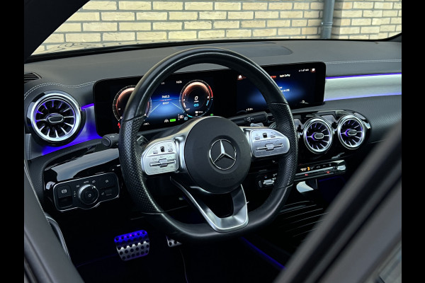 Mercedes-Benz CLA-Klasse Shooting Brake 250 e Premium Plus AMG | LED Matrix | 19 inch | 360 Camera | Night | Sfeerverlichting