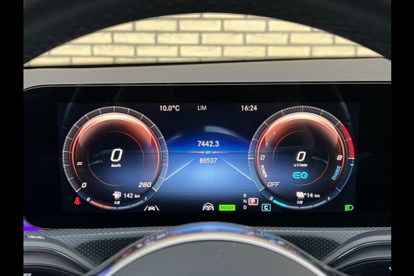 Mercedes-Benz CLA-Klasse Shooting Brake 250 e Premium Plus AMG | LED Matrix | 19 inch | 360 Camera | Night | Sfeerverlichting