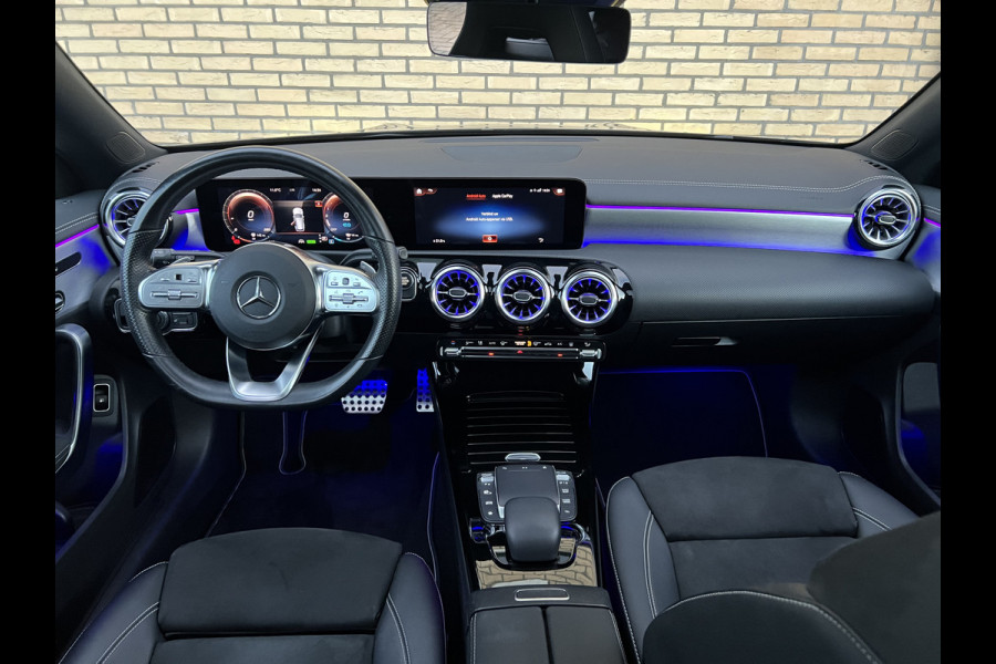 Mercedes-Benz CLA-Klasse Shooting Brake 250 e Premium Plus AMG | LED Matrix | 19 inch | 360 Camera | Night | Sfeerverlichting