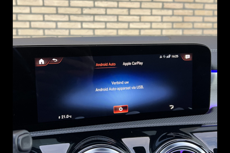 Mercedes-Benz CLA-Klasse Shooting Brake 250 e Premium Plus AMG | LED Matrix | 19 inch | 360 Camera | Night | Sfeerverlichting