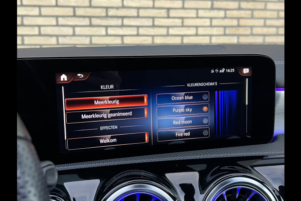 Mercedes-Benz CLA-Klasse Shooting Brake 250 e Premium Plus AMG | LED Matrix | 19 inch | 360 Camera | Night | Sfeerverlichting