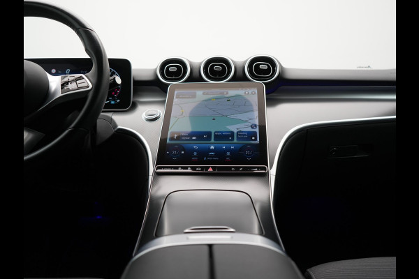 Mercedes-Benz C-Klasse Estate 300 e Avantgarde Plug In Hybrid 313pk Dealer O.H. PHEV | Trekhaak Af Fabriek | Camera | Night Pakket | Sportstoelen Verwarmd | Apple Carplay | Sfeerverlichting | Navigatie | Virtual | DAB |