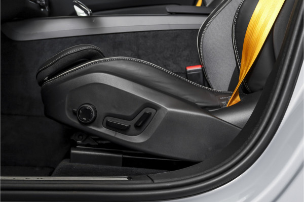 Volvo XC60 2.0 T8 Plug-in-hybrid AWD Polestar Engineered - Facelift | Bowers & Wilkins | Dig.Cockpit | Adapt.Cruise | Stoel+-Stuurverw. | PDC | 360 Camera | NAV + App.Connect + NAV | ECC | LM 22" | 2762