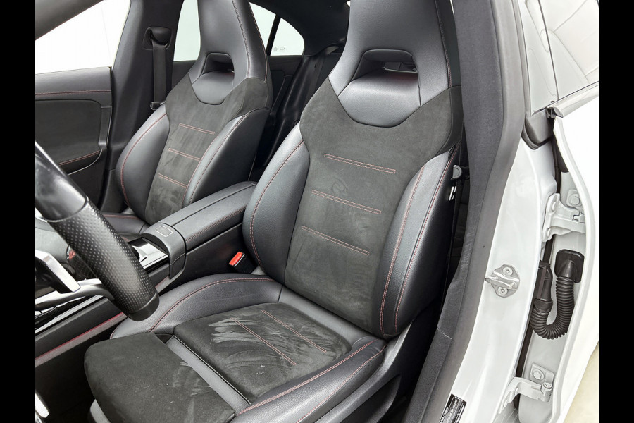 Mercedes-Benz CLA-Klasse 250 e Business Solution AMG Limited (NL-auto, Goed OnderH, Panorama, SfeerV, Carplay, Lane Assist, Navi)