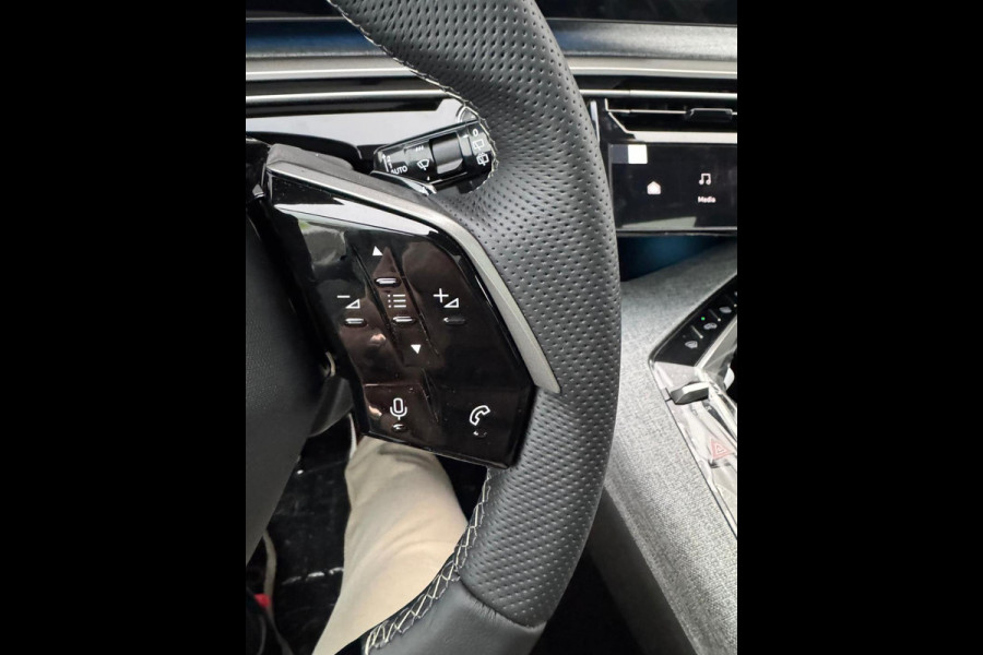 Peugeot 5008 1.2 Hybrid 145PK GT /Pano /led /ACC /Winterpakket