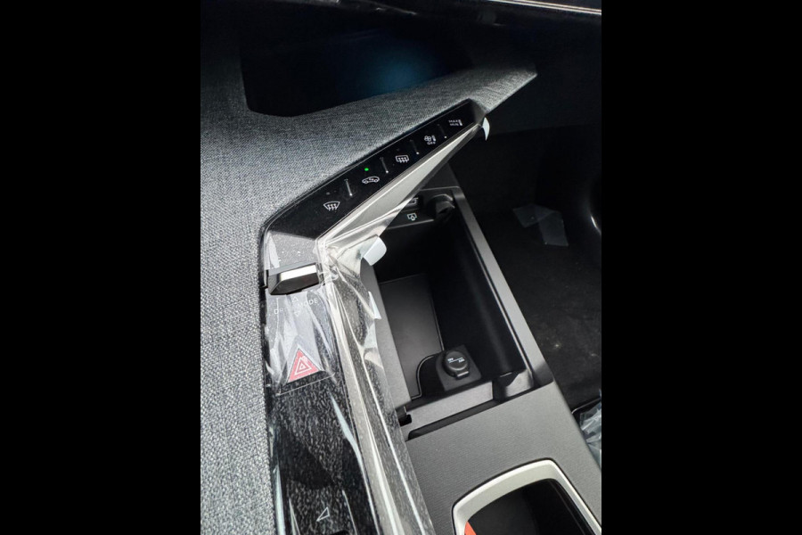 Peugeot 5008 1.2 Hybrid 145PK GT /Pano /led /ACC /Winterpakket