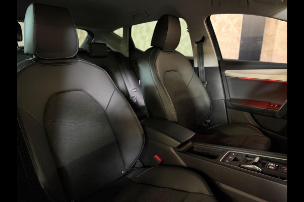 Seat Leon Sportstourer 1.4 TSI eHybrid PHEV Xcellence | Keyless | camera | memory seats | CarPlay | sfeerverlichting