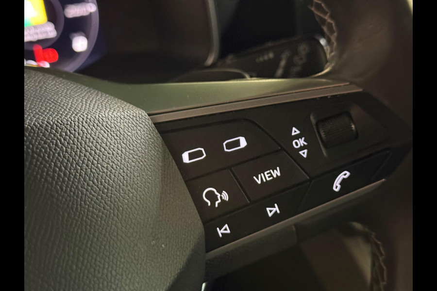 Seat Leon Sportstourer 1.4 TSI eHybrid PHEV Xcellence | Keyless | camera | memory seats | CarPlay | sfeerverlichting