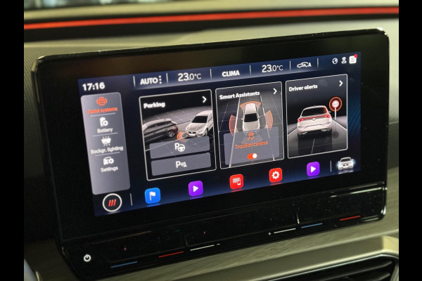 Seat Leon Sportstourer 1.4 TSI eHybrid PHEV Xcellence | Keyless | camera | memory seats | CarPlay | sfeerverlichting