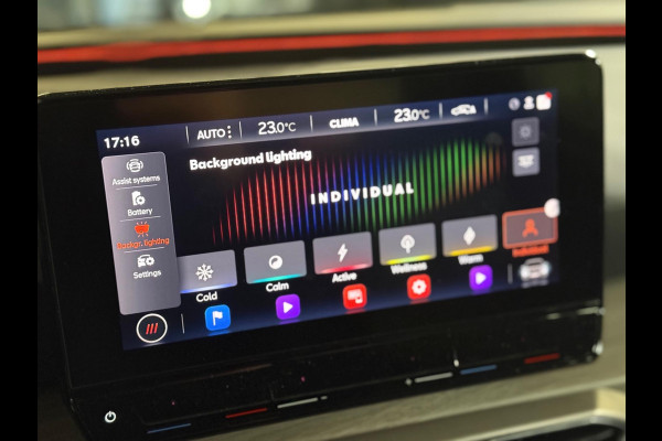 Seat Leon Sportstourer 1.4 TSI eHybrid PHEV Xcellence | Keyless | camera | memory seats | CarPlay | sfeerverlichting