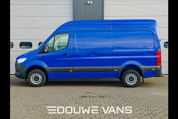 Mercedes-Benz Sprinter L2 H2 Automaat 315 BLAUW MBUX DAB Trekhaak Leder