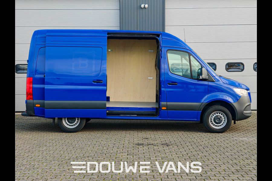 Mercedes-Benz Sprinter L2 H2 Automaat 315 BLAUW MBUX DAB Trekhaak Leder