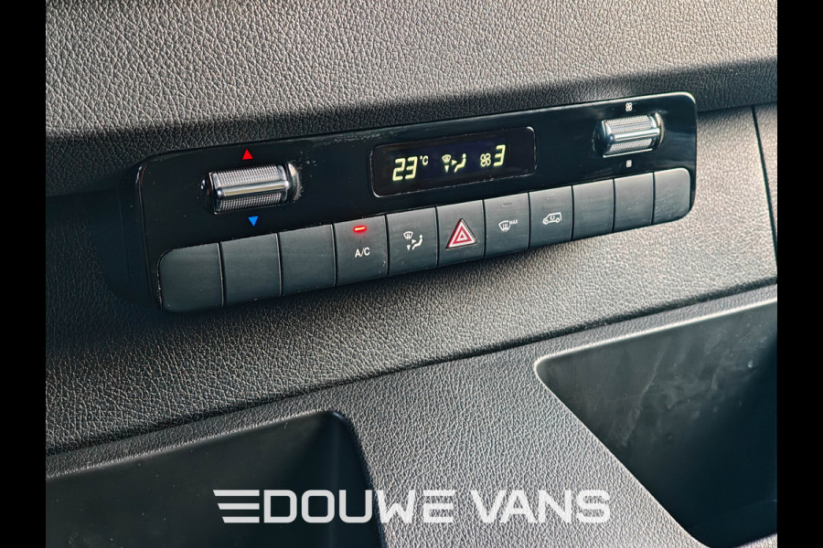 Mercedes-Benz Sprinter L2 H2 Automaat 315 BLAUW MBUX DAB Trekhaak Leder