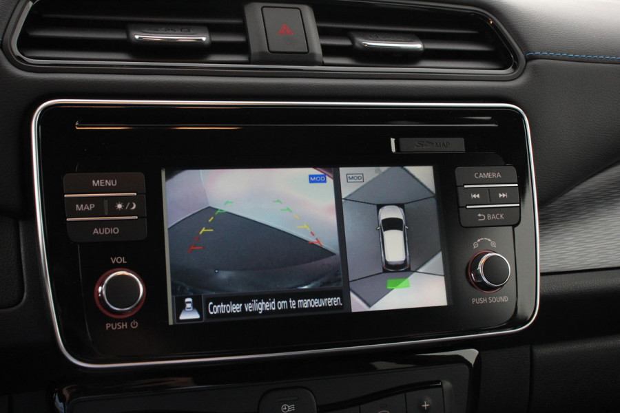 Nissan Leaf N-Connecta 40 kWh | Navigatie | Bluetooth | Cruise control | Camera | Parkeer sensoren | Lichtmetalen velgen | Climate Control
