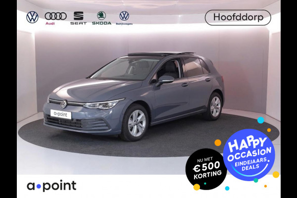 Volkswagen Golf 1.5 eTSI Life Edition 116 pk Automaat (DSG) | Verlengde garantie | Navigatie via App | Panoramadak | Parkeersensoren | Achteruitrijcamera | Matrix LED koplampen | Stoelverwarming |