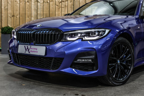 BMW 3 Serie Touring 330e xDrive M-Sport *Pano*Trekhaak*Led*Stoelverwarming*