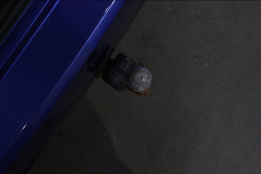 BMW 3 Serie Touring 330e xDrive M-Sport *Pano*Trekhaak*Led*Stoelverwarming*