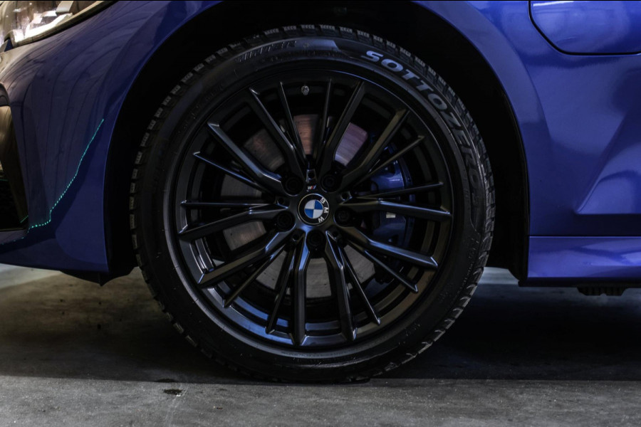 BMW 3 Serie Touring 330e xDrive M-Sport *Pano*Trekhaak*Led*Stoelverwarming*