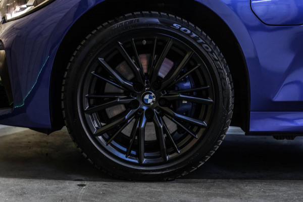 BMW 3 Serie Touring 330e xDrive M-Sport *Pano*Trekhaak*Led*Stoelverwarming*