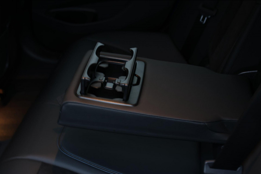 BMW 3 Serie Touring 330e xDrive M-Sport *Pano*Trekhaak*Led*Stoelverwarming*