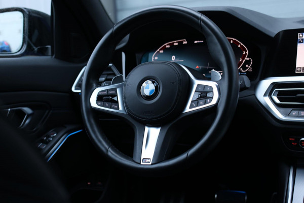 BMW 3 Serie Touring 330e xDrive M-Sport *Pano*Trekhaak*Led*Stoelverwarming*