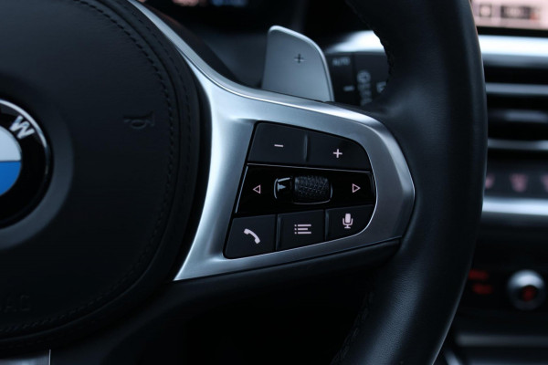 BMW 3 Serie Touring 330e xDrive M-Sport *Pano*Trekhaak*Led*Stoelverwarming*