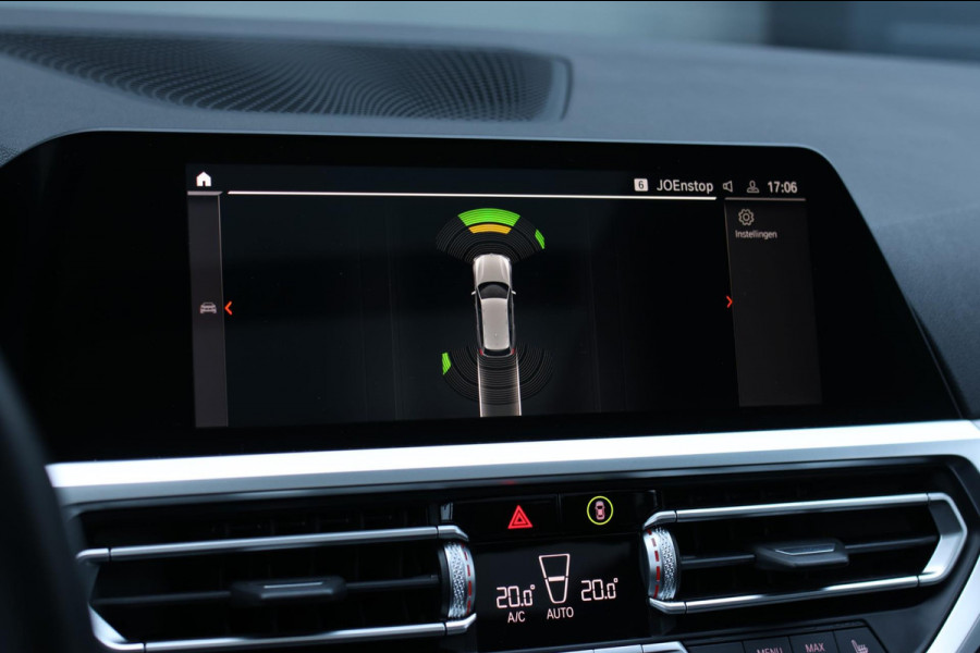 BMW 3 Serie Touring 330e xDrive M-Sport *Pano*Trekhaak*Led*Stoelverwarming*