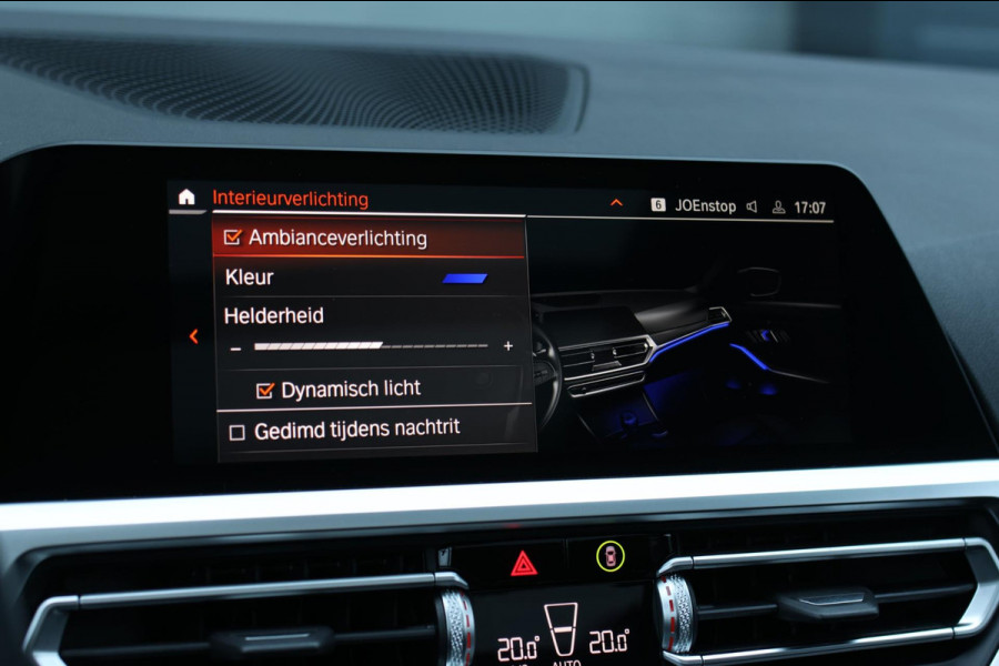 BMW 3 Serie Touring 330e xDrive M-Sport *Pano*Trekhaak*Led*Stoelverwarming*