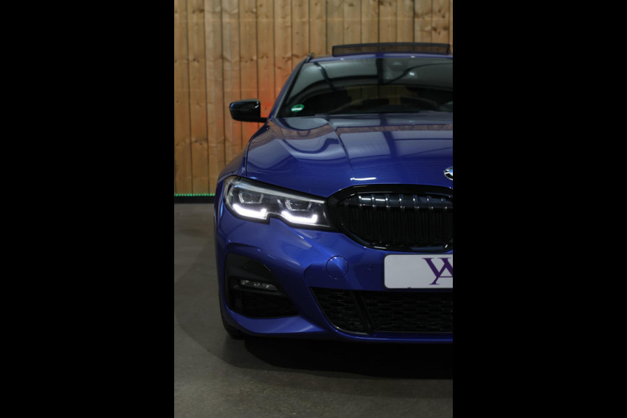 BMW 3 Serie Touring 330e xDrive M-Sport *Pano*Trekhaak*Led*Stoelverwarming*