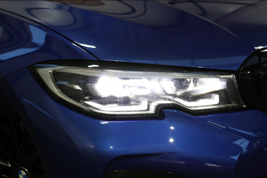 BMW 3 Serie Touring 330e xDrive M-Sport *Pano*Trekhaak*Led*Stoelverwarming*