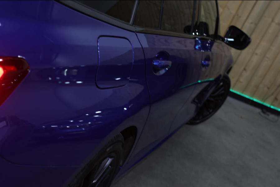 BMW 3 Serie Touring 330e xDrive M-Sport *Pano*Trekhaak*Led*Stoelverwarming*