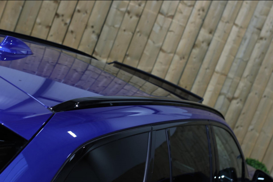 BMW 3 Serie Touring 330e xDrive M-Sport *Pano*Trekhaak*Led*Stoelverwarming*