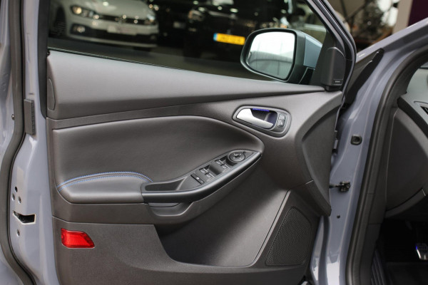 Ford Focus 2.3 RS *Schaalstoelen*Camera*1e eigenaar*Zeer netjes!*