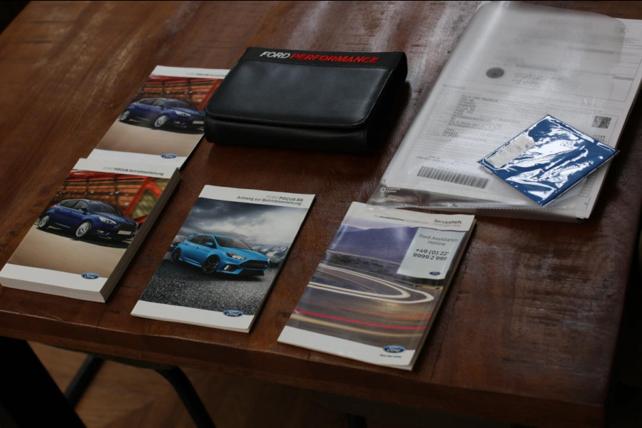 Ford Focus 2.3 RS *Schaalstoelen*Camera*1e eigenaar*Zeer netjes!*