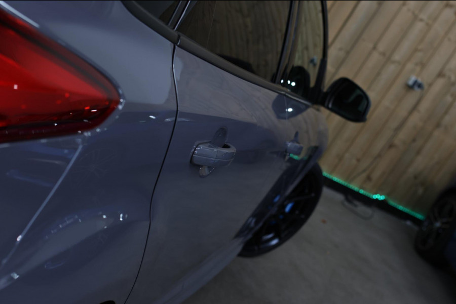 Ford Focus 2.3 RS *Schaalstoelen*Camera*1e eigenaar*Zeer netjes!*