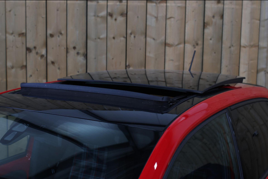 Volkswagen up! 1.0 TSI GTI *Pano*Beats*Cruise control*Stoelverwarming*