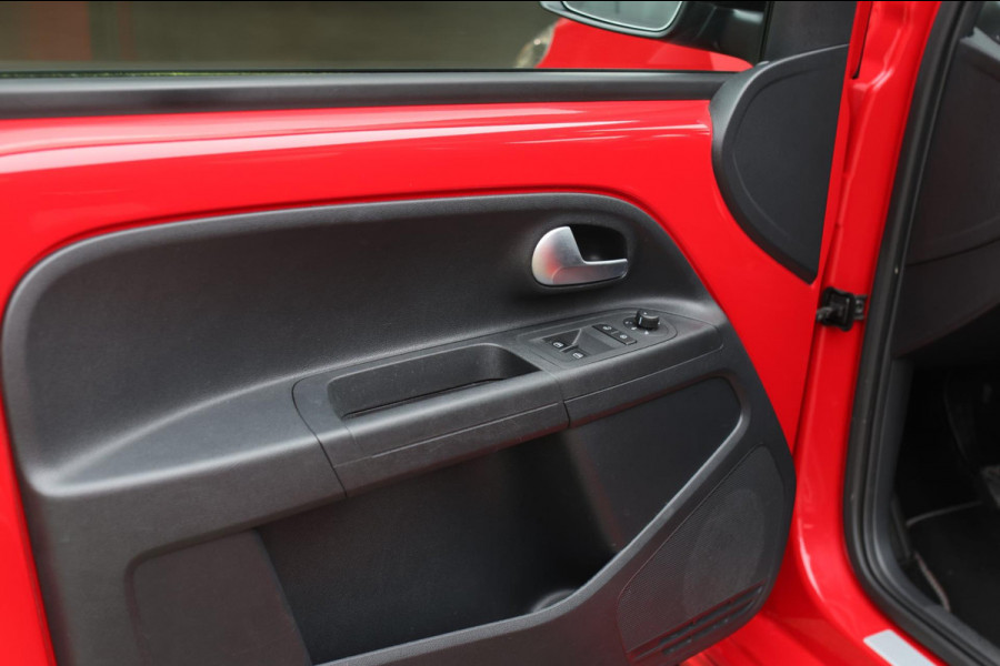 Volkswagen up! 1.0 TSI GTI *Pano*Beats*Cruise control*Stoelverwarming*