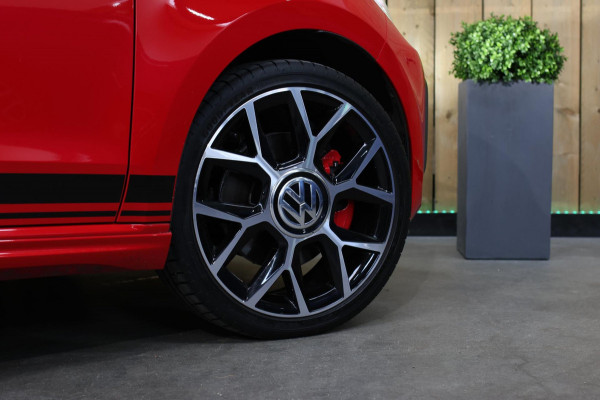 Volkswagen up! 1.0 TSI GTI *Pano*Beats*Cruise control*Stoelverwarming*