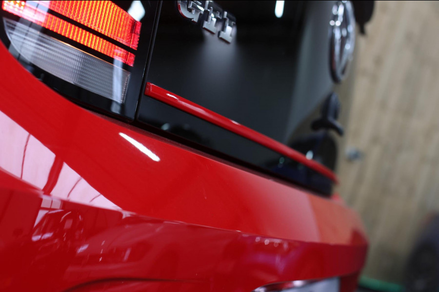 Volkswagen up! 1.0 TSI GTI *Pano*Beats*Cruise control*Stoelverwarming*