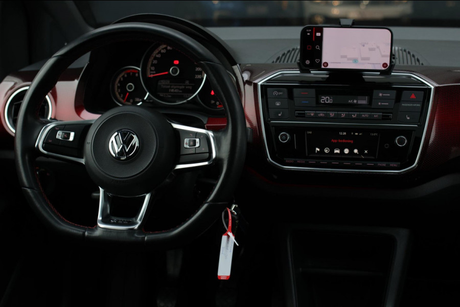Volkswagen up! 1.0 TSI GTI *Pano*Beats*Cruise control*Stoelverwarming*