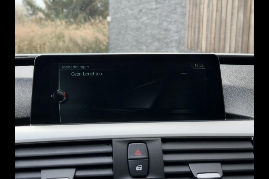 BMW 3-serie Gran Turismo 320i High Executive Automaat | Leer | Stoelverwarming | Cruise & climate control | Head-up display | Keyless entry | Trekhaak af